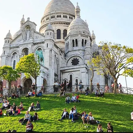 Appartement Apparemment Sacré Cœur Parking Gratuit *